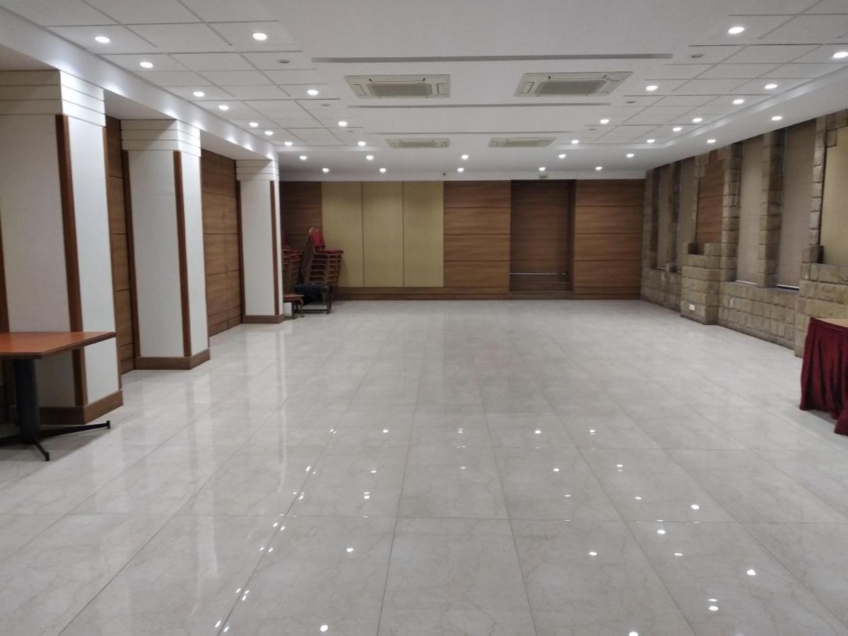 Chryso Hotels Pvt Ltd Ankleshwar Buitenkant foto