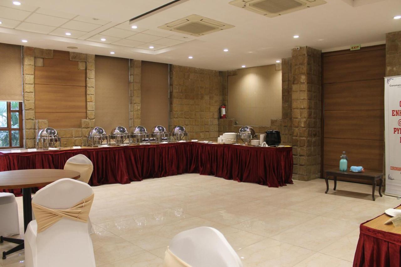 Chryso Hotels Pvt Ltd Ankleshwar Buitenkant foto