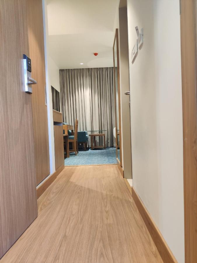 Chryso Hotels Pvt Ltd Ankleshwar Buitenkant foto